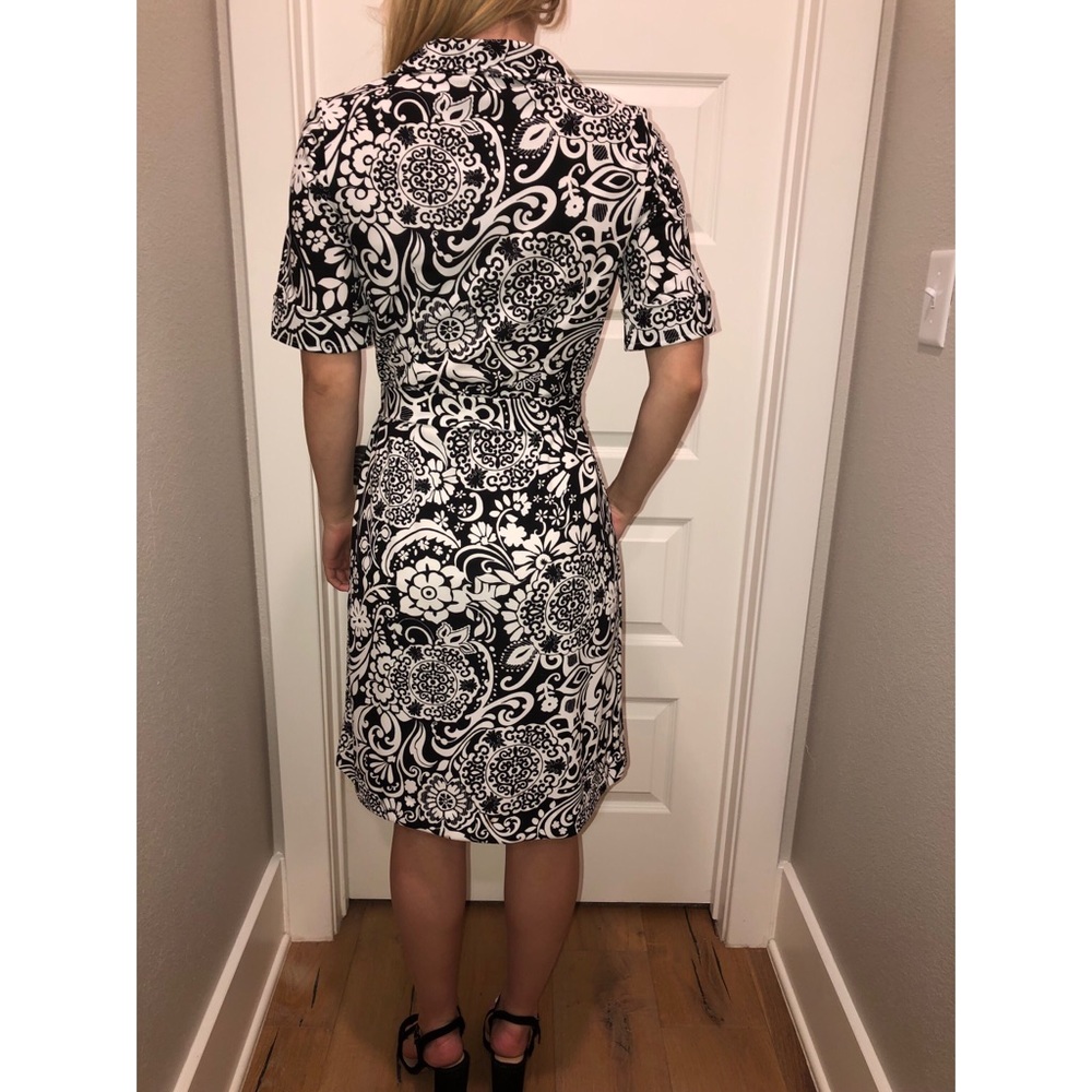 π Ann Taylor black and white print dress. Sz. 4. - Picture 4 of 5